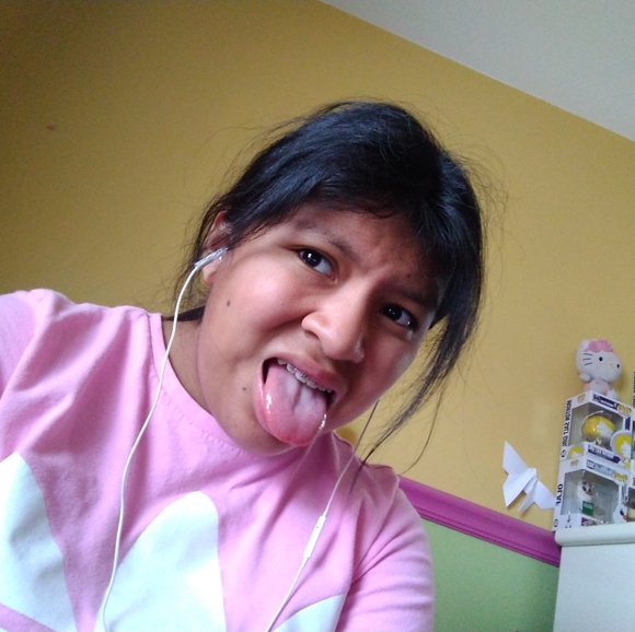 Meet your Posher, Rissa - Picture 3 of 4